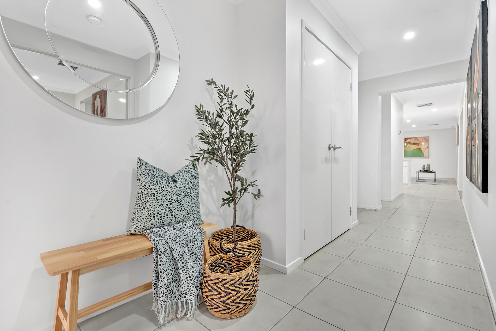 17 Leveque Loop, Craigieburn, VIC 3064 - Thumbnail 1 - 16/02/2022