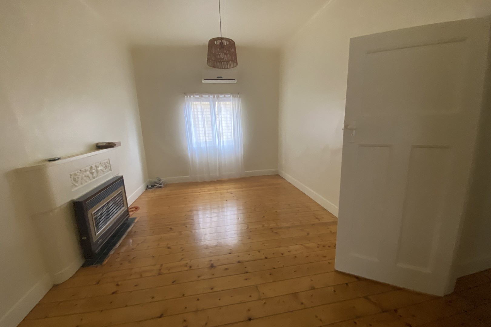 17 Liverpool Street, Coburg, VIC 3058, Coburg - Thumbnail 4