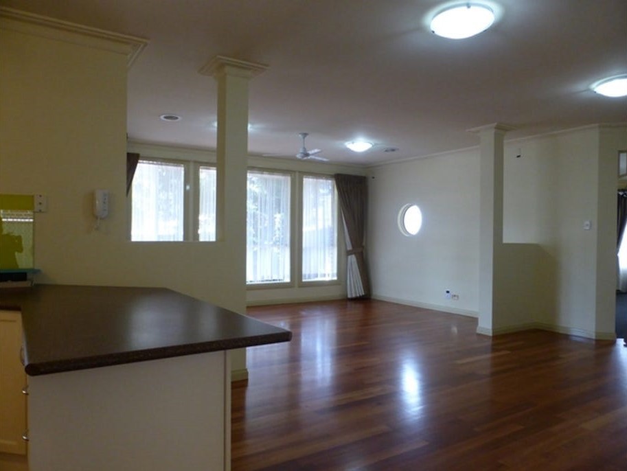 17 Livingstone Square, Point Cook, VIC 3030, Point Cook - Thumbnail 3