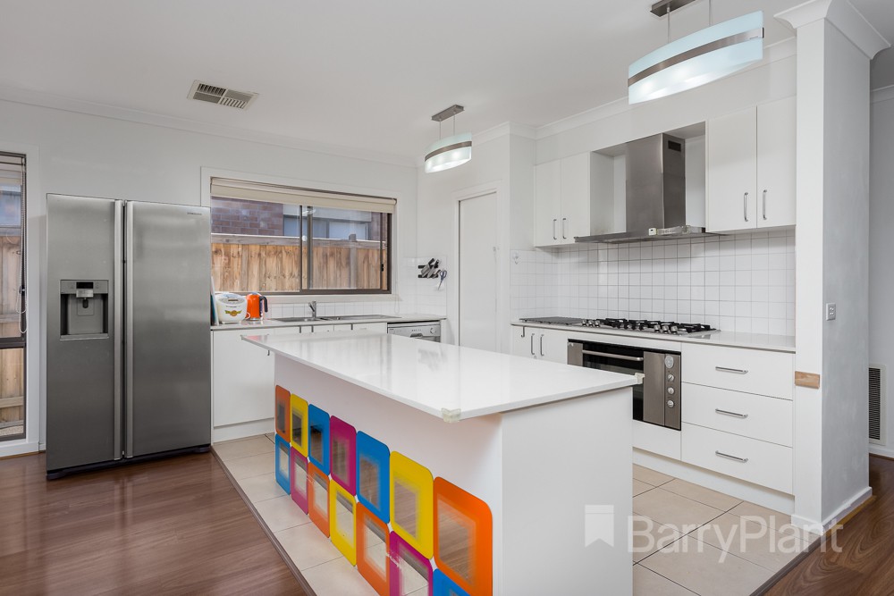 17 Lockheed Parade, Point Cook, VIC 3030 - Thumbnail 1 - 18/02/2023