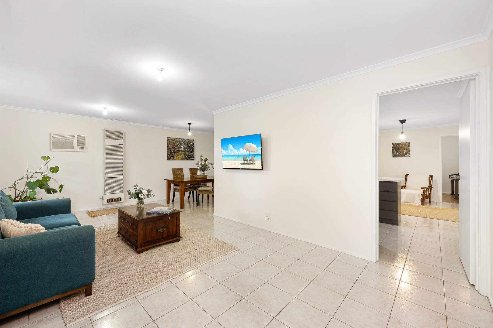 17 Longfellow Drive, Delahey, VIC 3037, Delahey - Thumbnail 3