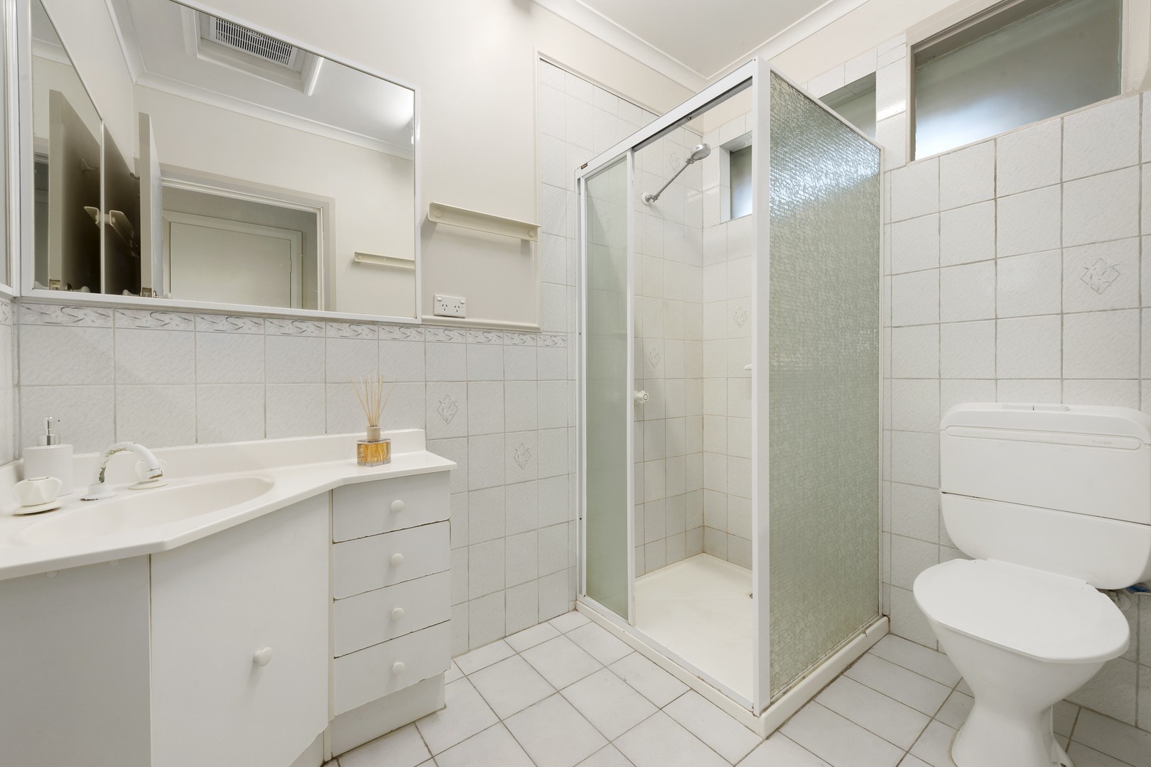17 Longmuir Road, Watsonia, VIC 3087, Watsonia - Thumbnail 3