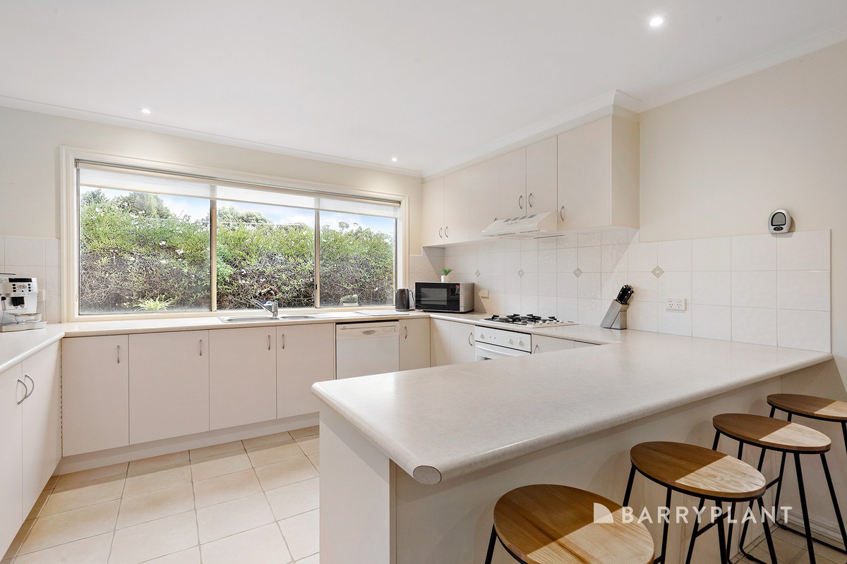 17 Lyndon Drive, Rosebud, VIC 3939, Rosebud - Thumbnail 3