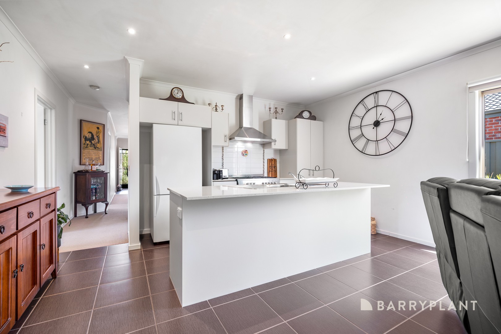 17 Macadamia Street, Pakenham, VIC 3810 - Thumbnail 2 - 25/02/2026