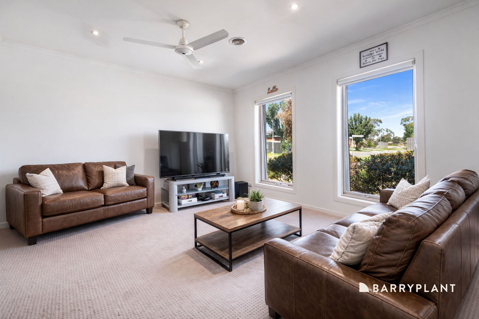 17 Macadamia Street, Pakenham, VIC 3810, Pakenham - Thumbnail 4