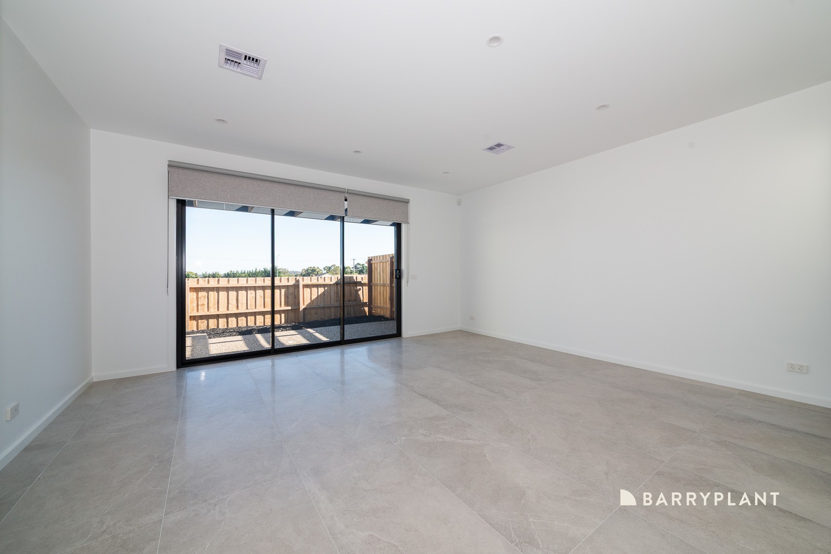 17 Malkari Circuit, Greenvale, VIC 3059 - Thumbnail 2 - 06/03/2025