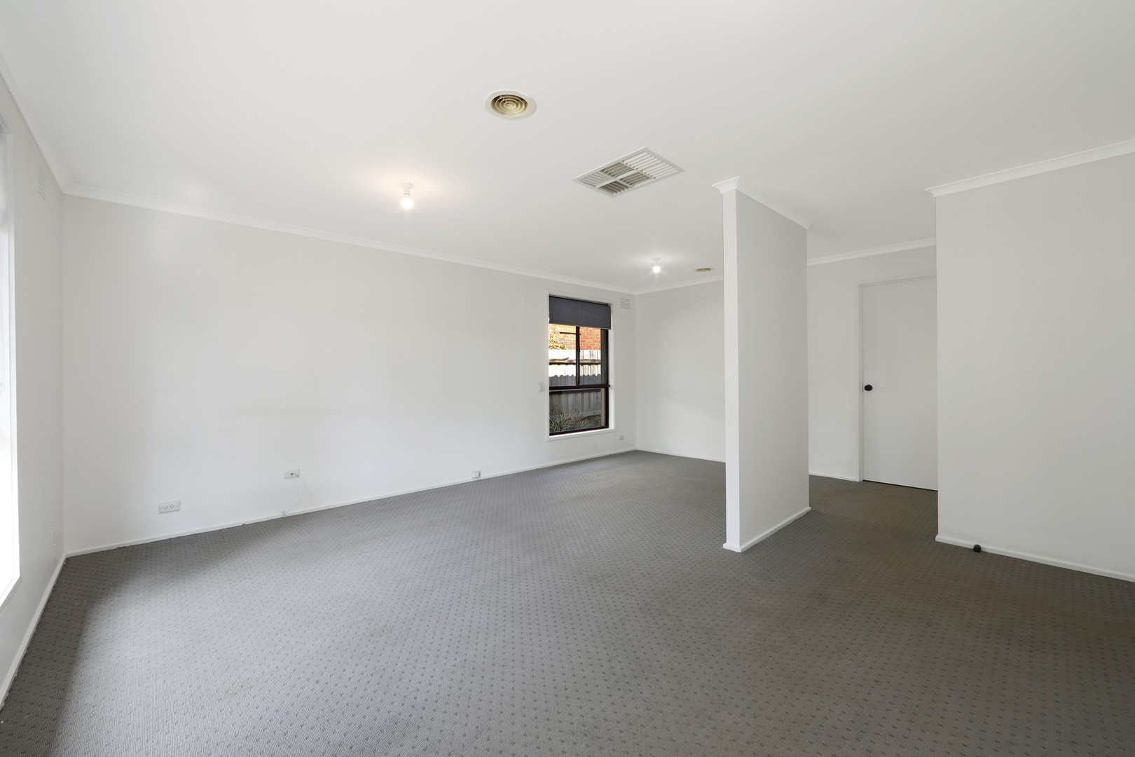 17 Malmsbury Crescent, Rowville, VIC 3178 - Thumbnail 2 - 12/08/2026