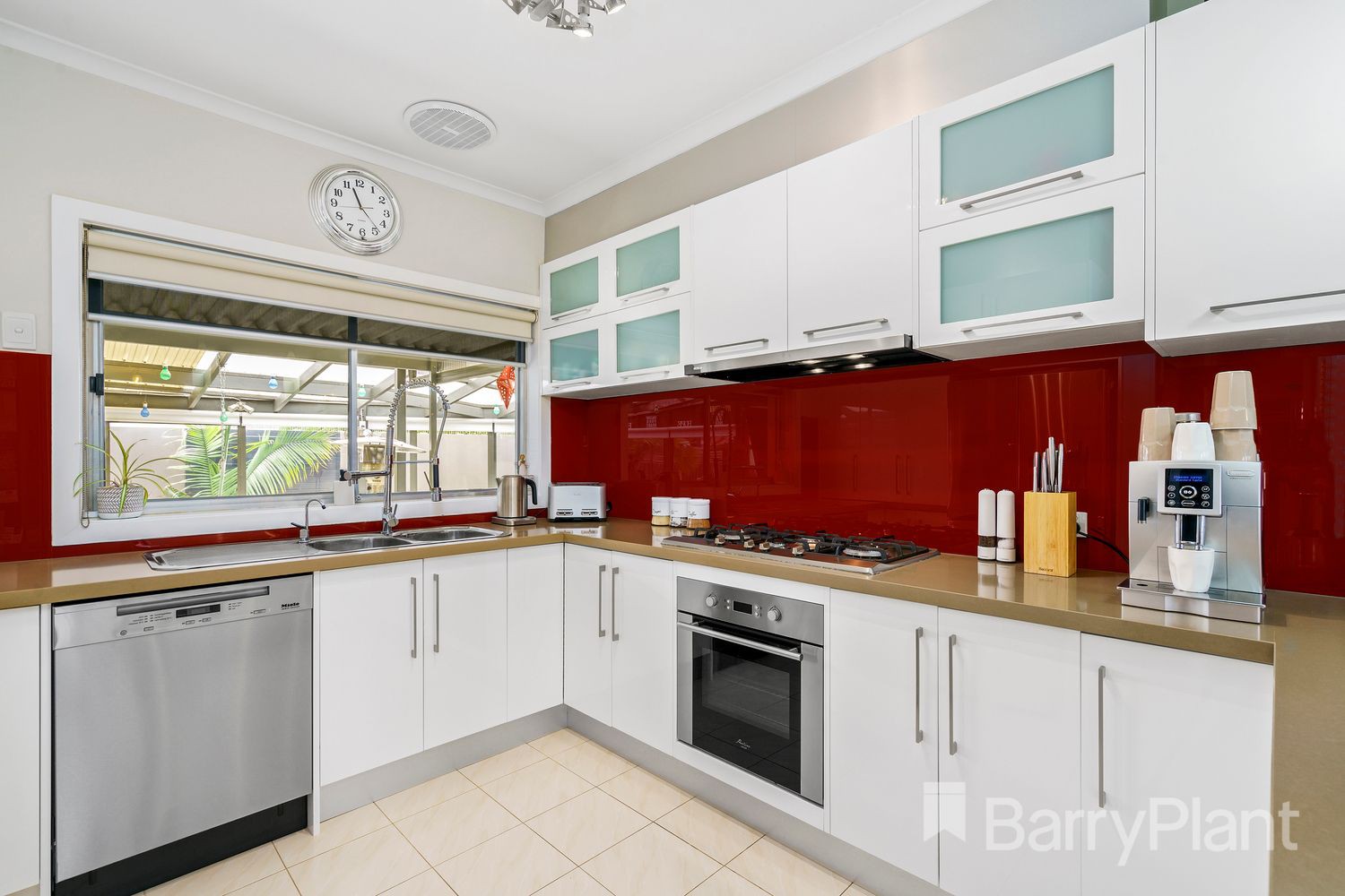 17 Mapledene Crt, Sunshine West, VIC 3020, Sunshine West - Thumbnail 8