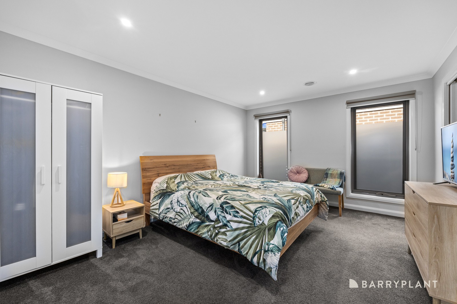 17 Mariana Avenue, Croydon South, VIC 3136, Croydon South - Thumbnail 3