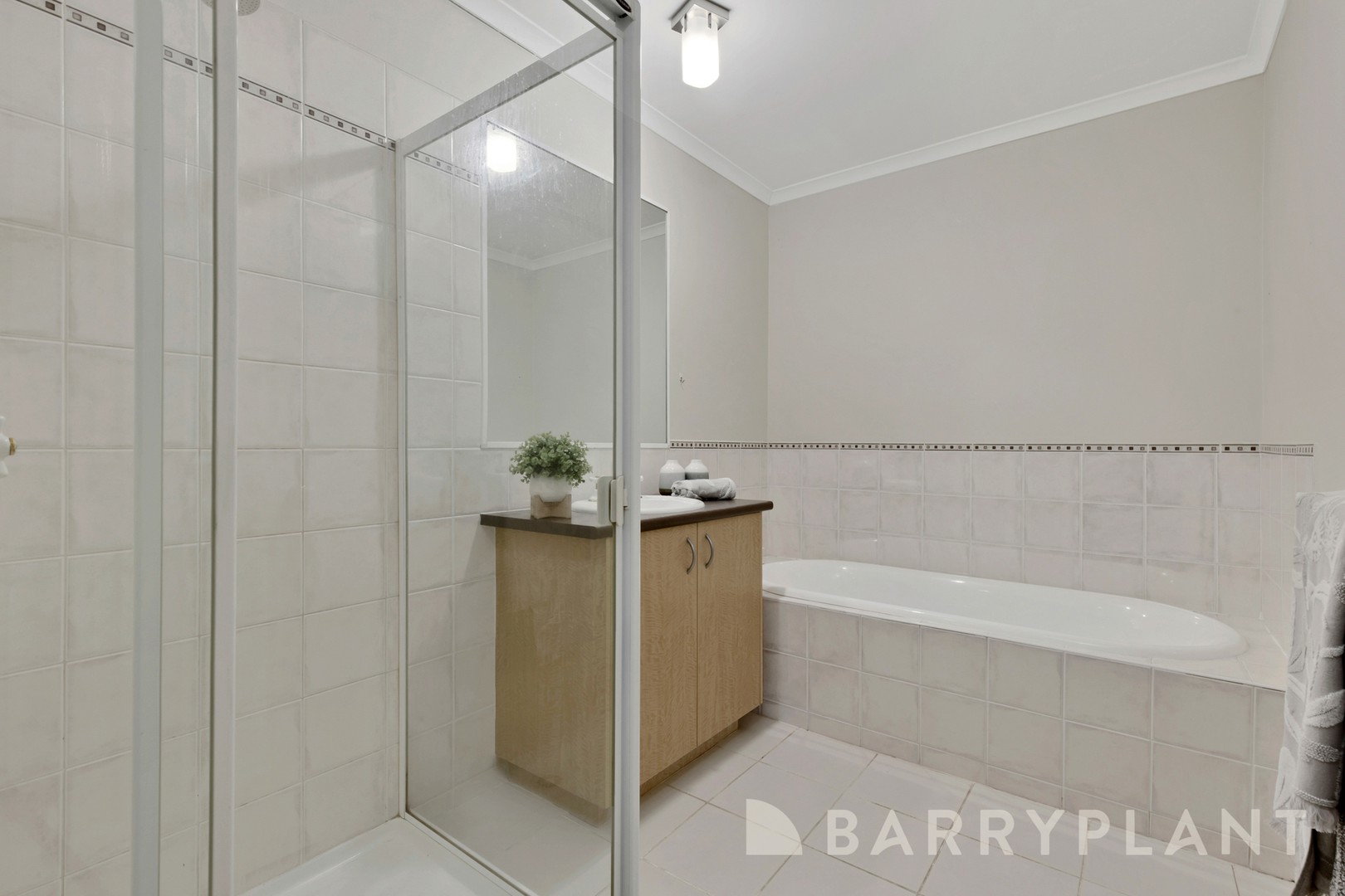 17 Mat Rush Avenue, Bundoora, VIC 3083, Bundoora - Thumbnail 7