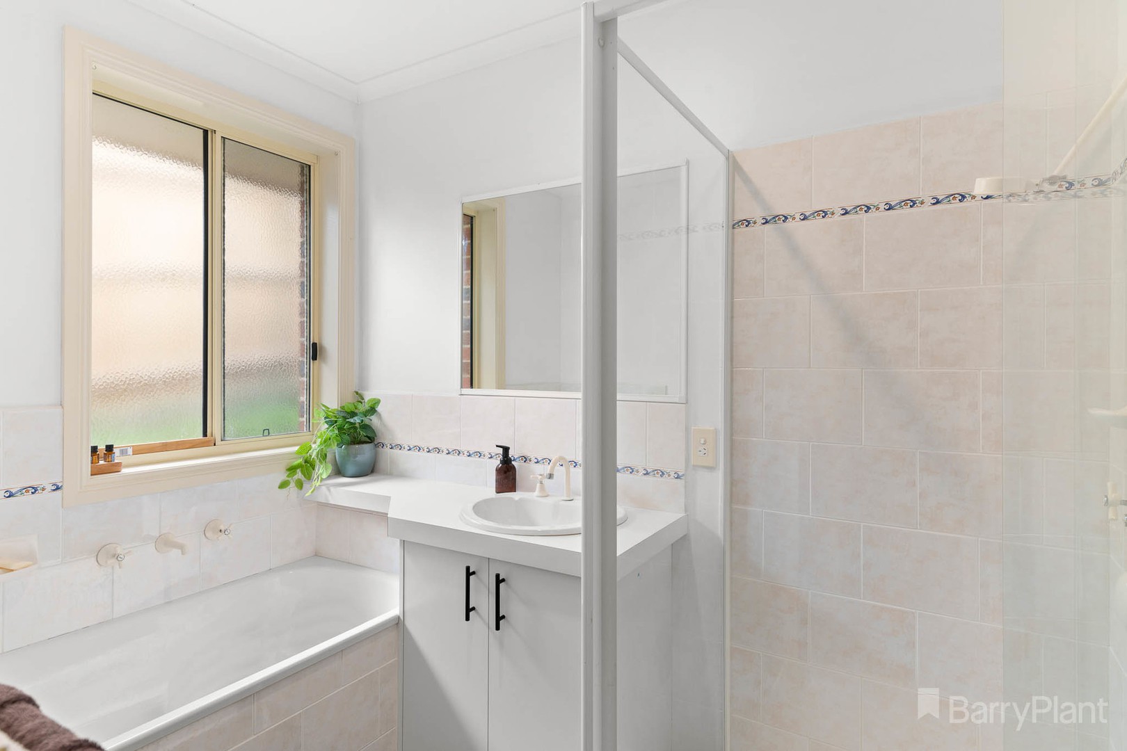 17 McCaffery Rise, Pakenham, VIC 3810, Pakenham - Thumbnail 7