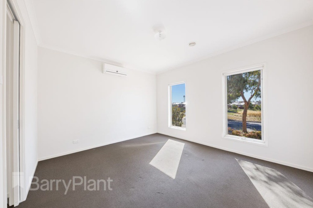 17 Mccubbin Way, Caroline Springs, VIC 3023, Caroline Springs - Thumbnail 8