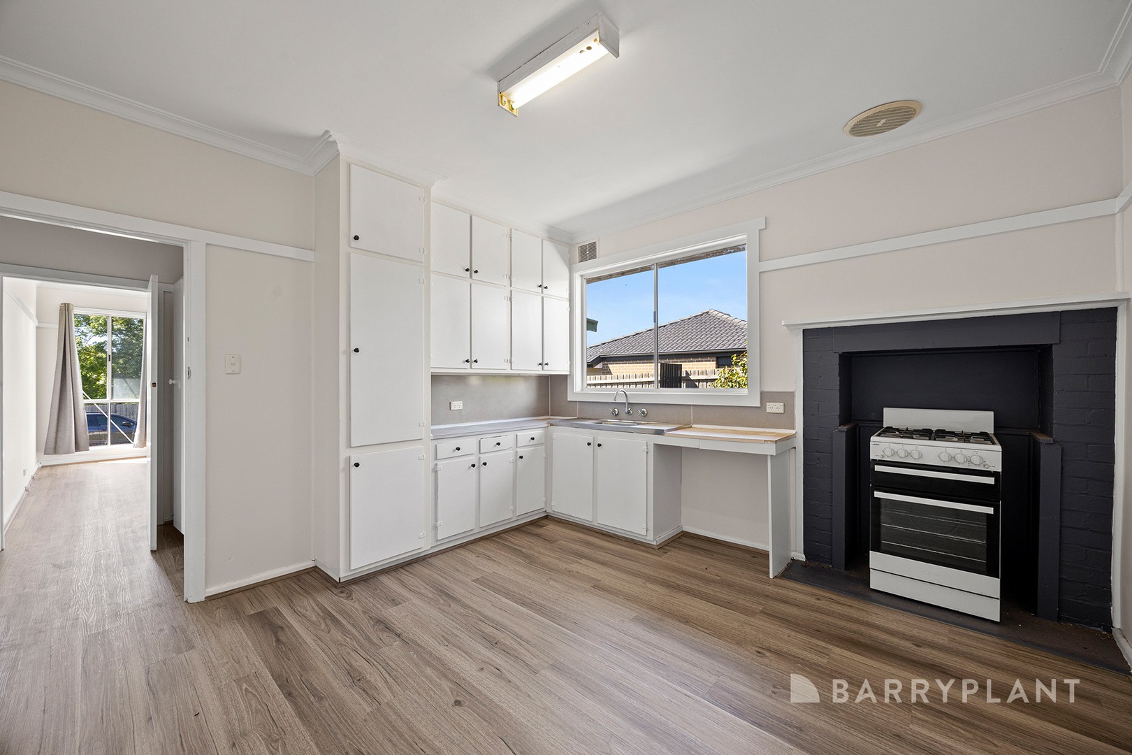 17 Mckindlay Street, Drouin, VIC 3818, Drouin - Thumbnail 3
