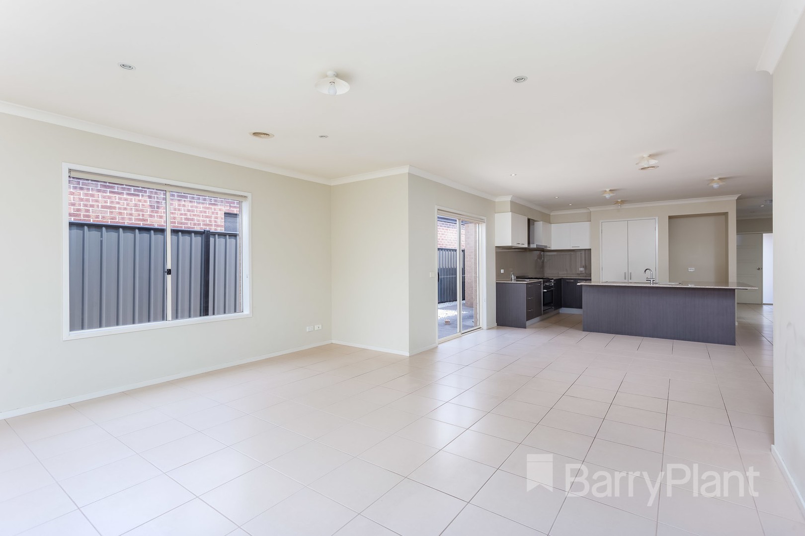 17 Metcalf Way, Point Cook, VIC 3030, Point Cook - Thumbnail 5