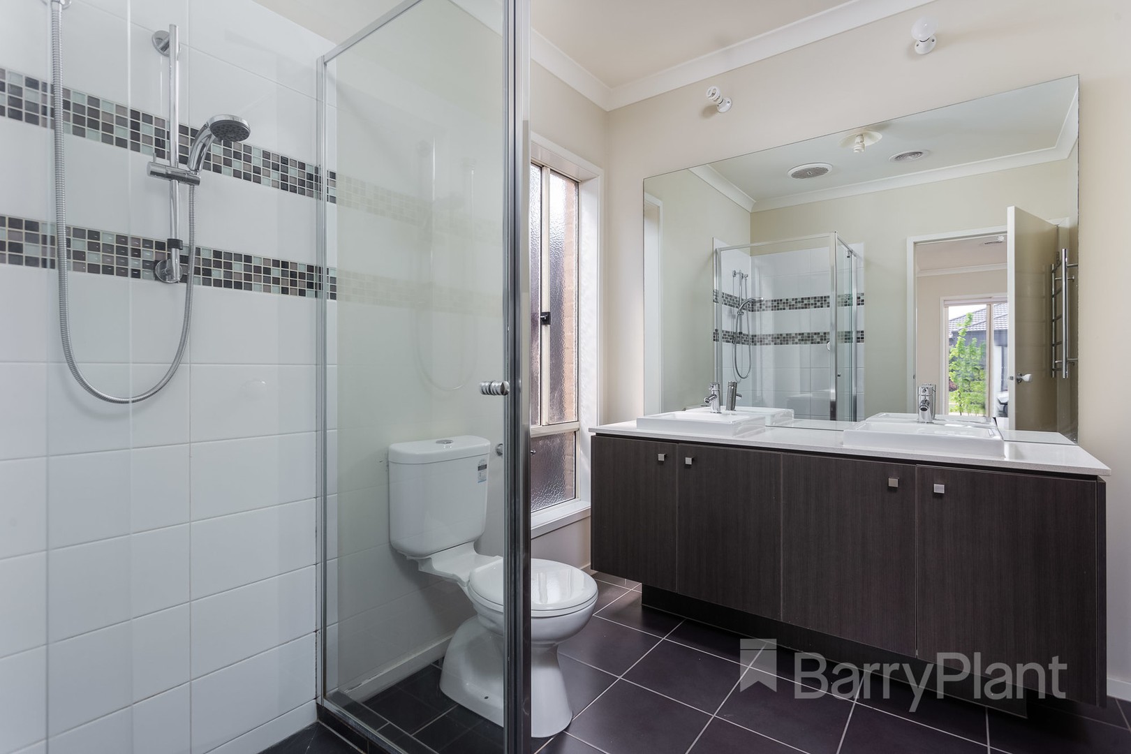 17 Metcalf Way, Point Cook, VIC 3030, Point Cook - Thumbnail 6