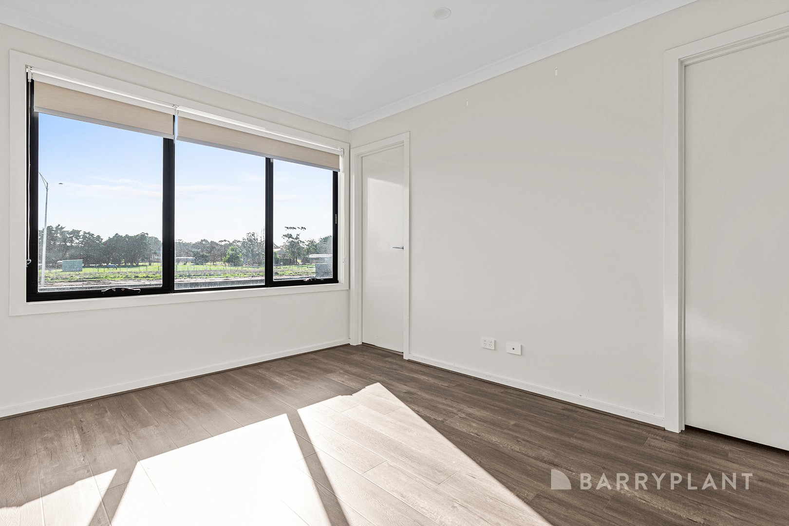 17 Mortdale Lane, Clyde North, VIC 3978, Clyde North - Thumbnail 5