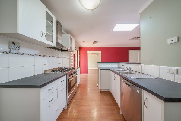 17 Mountain View Road, Kilsyth, VIC 3137, Kilsyth - Thumbnail 2
