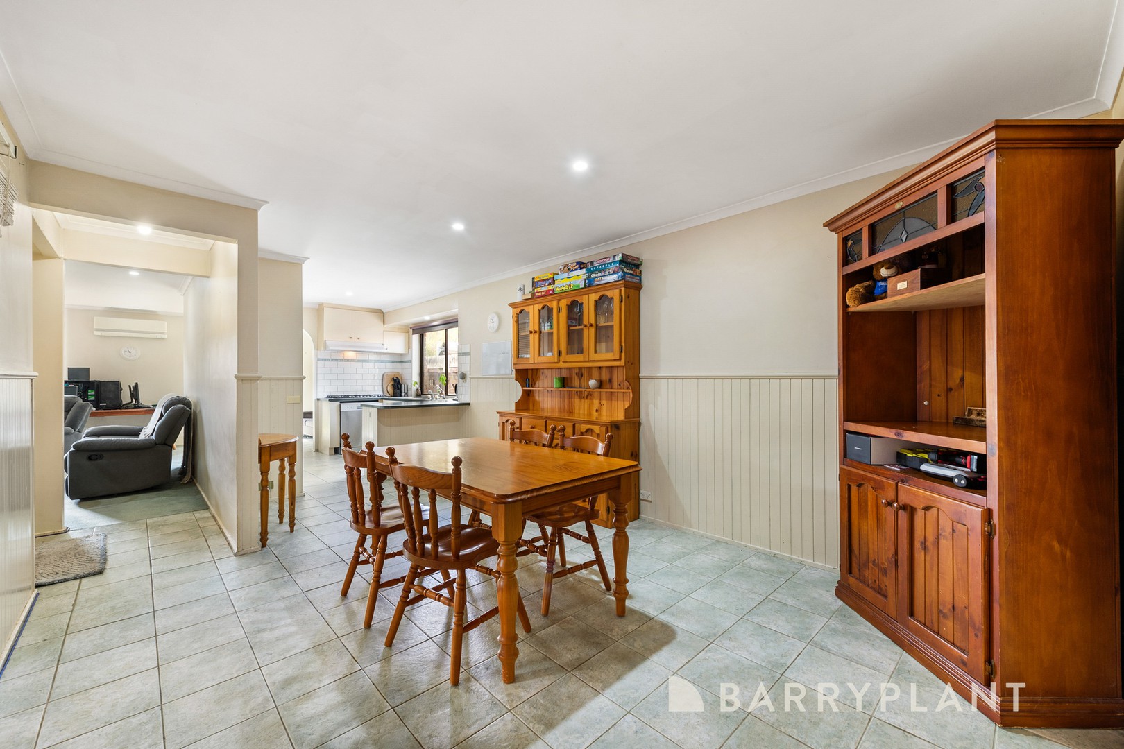 17 Murray Street, Melton South, VIC 3338, Melton South - Thumbnail 7