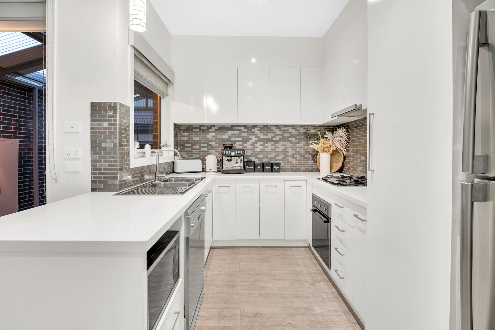 17 Natural DriveCraigieburn, VIC 3064, Craigieburn - Thumbnail 4