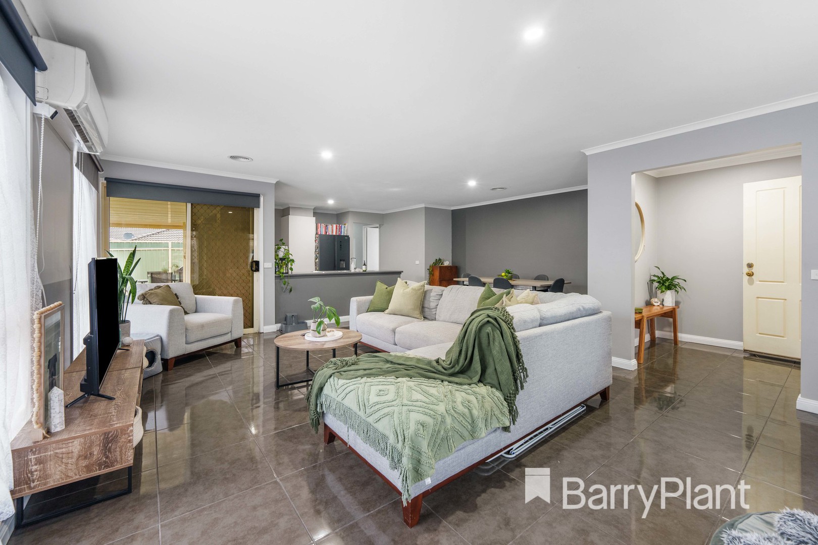 17 Nordic Crescent, Wyndham Vale, VIC 3024, Craigieburn - Thumbnail 5