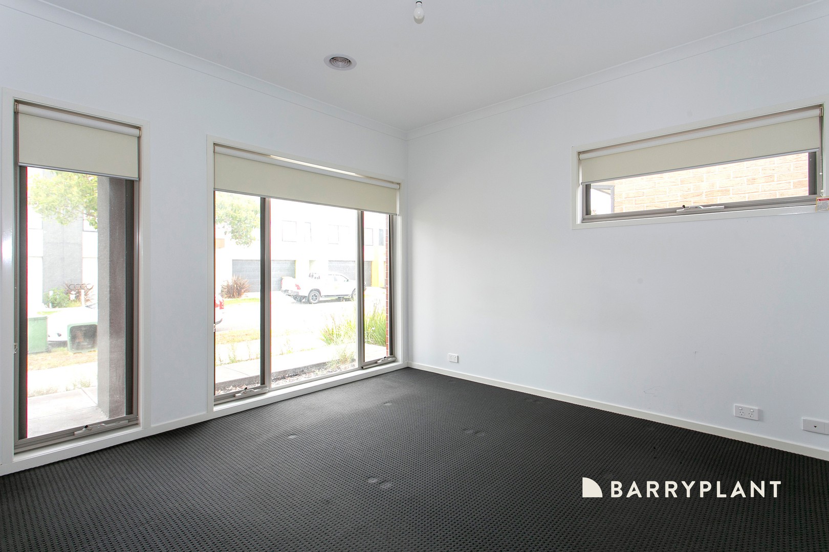 17 Officedale Road, Officer, VIC 3809, Officer - Thumbnail 4