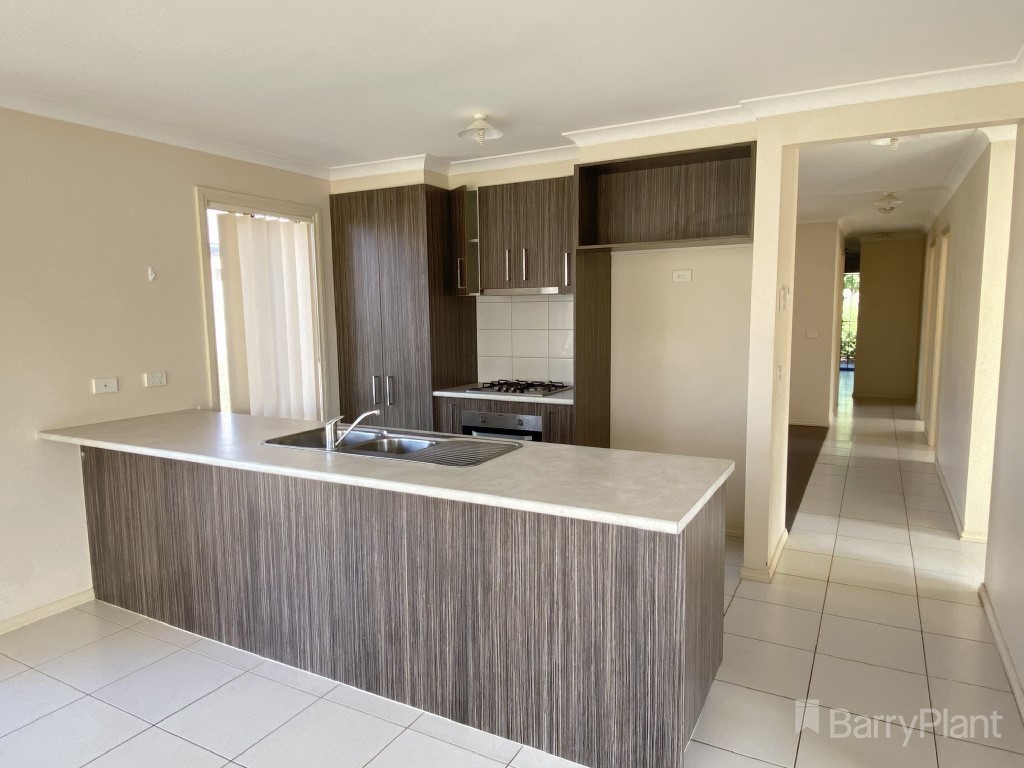 17 Pads Way, Sunbury, VIC 3429, Sunbury - Thumbnail 4