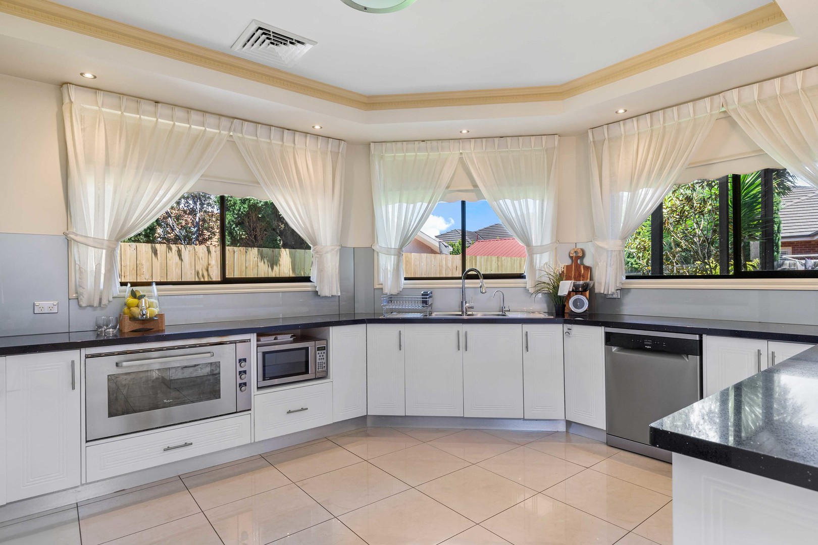 17 Palmerston Crescent, Taylors Lakes, VIC 3038, Taylors Lakes - Thumbnail 7