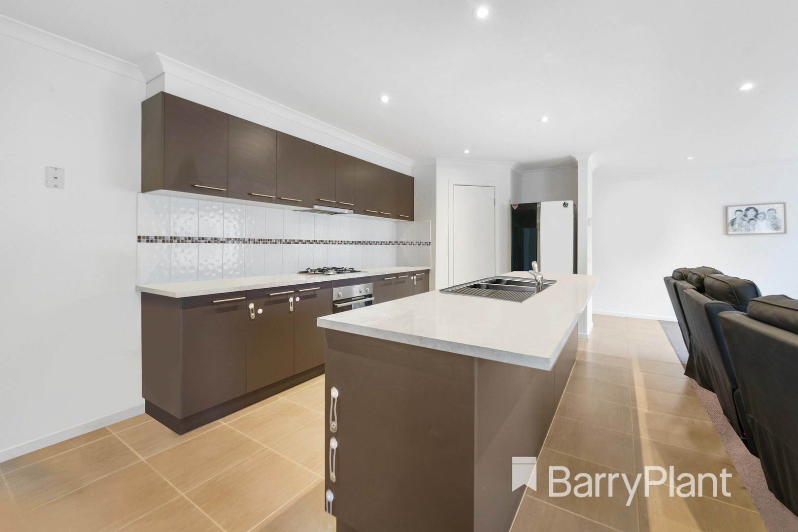 17 Pembury Way, Wyndham Vale, VIC 3024, Wyndham Vale - Thumbnail 4