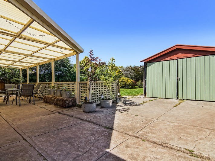 17 Poplar Street, Newcomb, VIC 3219, Newcomb - Thumbnail 2