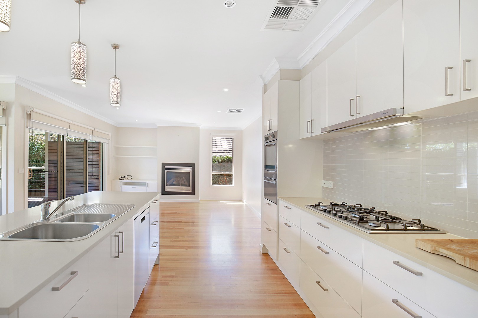 17 Queens Gardens, Bundoora, VIC 3083, Bundoora - Thumbnail 2