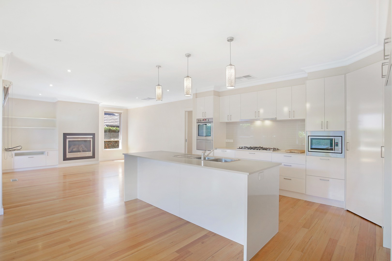 17 Queens Gardens, Bundoora, VIC 3083, Bundoora - Thumbnail 3