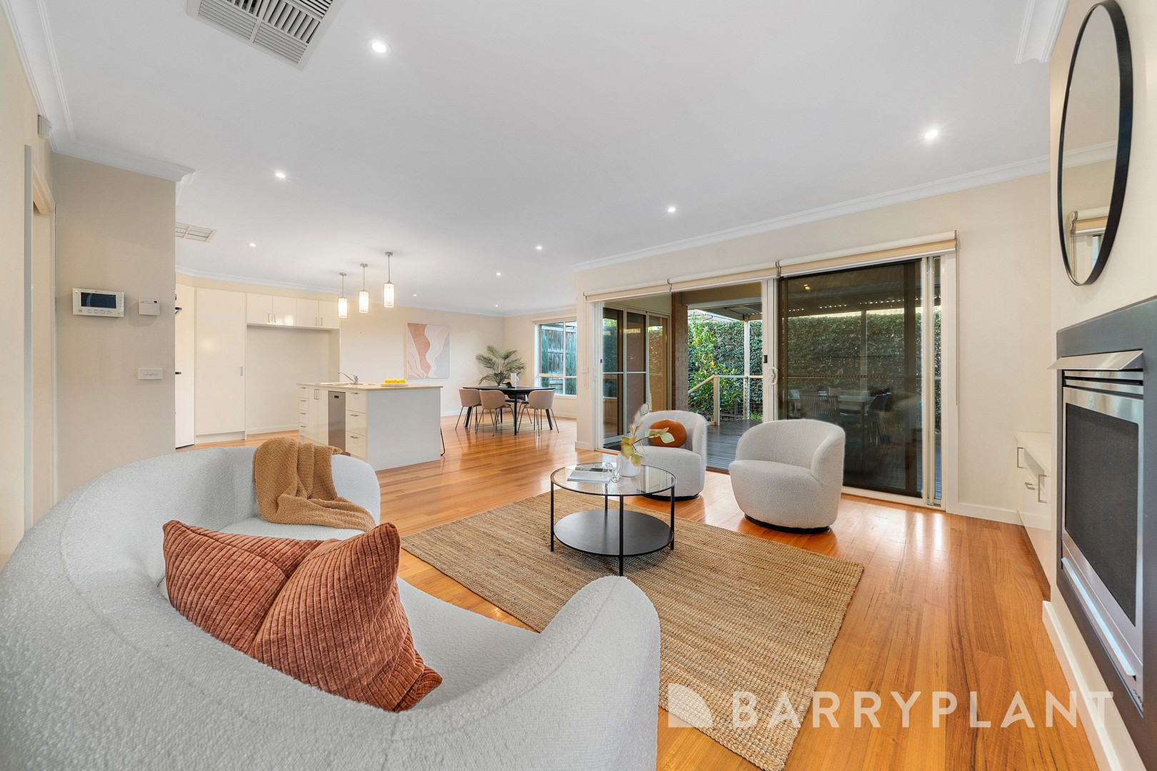 17 Queens Gardens, Bundoora, VIC 3083, Bundoora - Thumbnail 6
