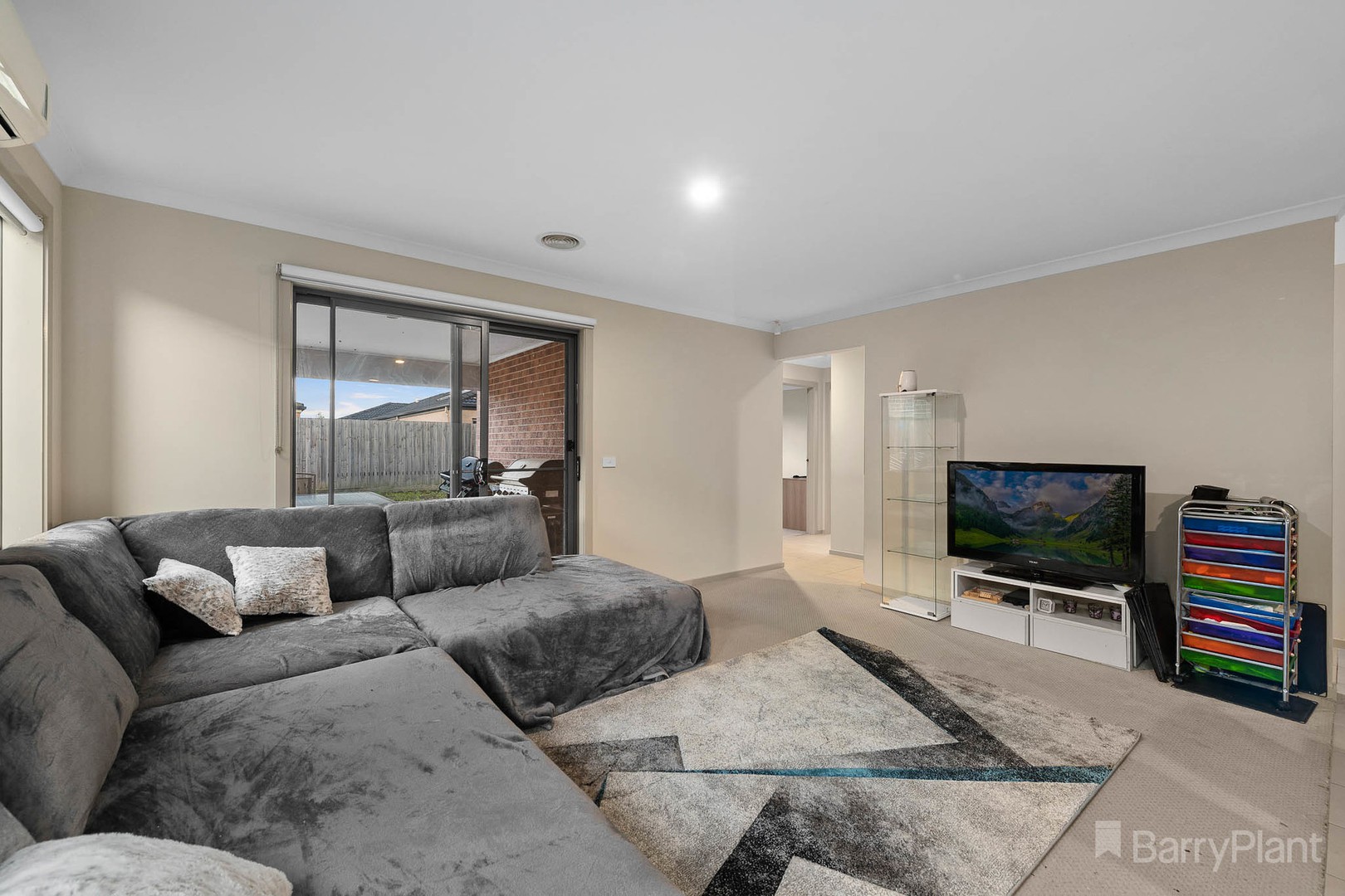17 Raven Court, Pakenham, VIC 3810, Pakenham - Thumbnail 4