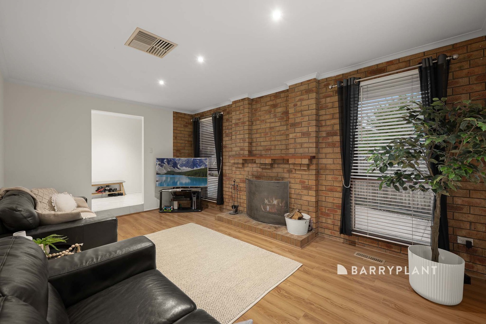 17 Ravensthorpe Crescent, Narre Warren, VIC 3805, Narre Warren - Thumbnail 7