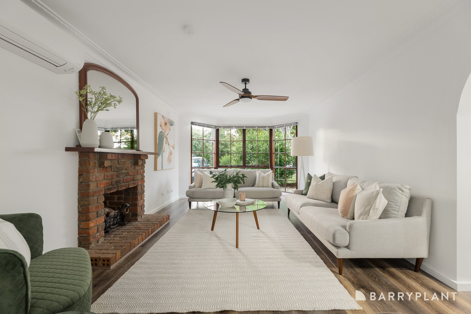 17 Robert Court, Croydon, VIC 3136 - Thumbnail 2 - 08/12/2023