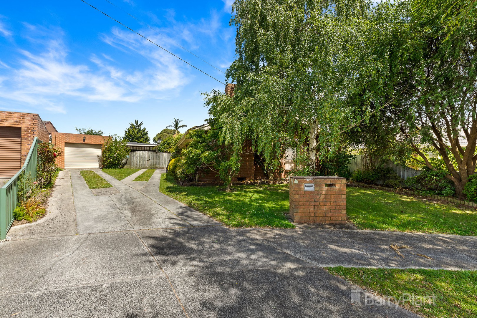 17 Robinson Crescent, Hampton Park, VIC 3976, Hampton Park - Thumbnail 2
