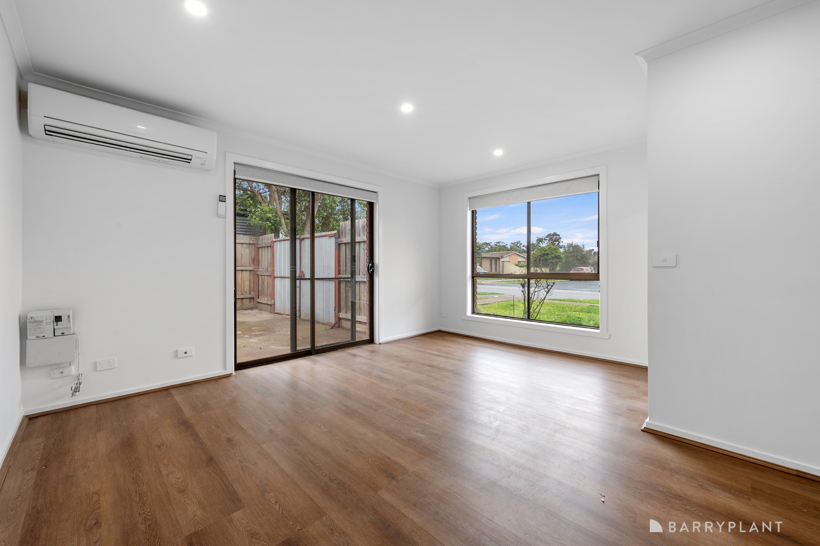17 Rosina Drive, Melton, VIC 3337 - Thumbnail 2 - 17/08/2026