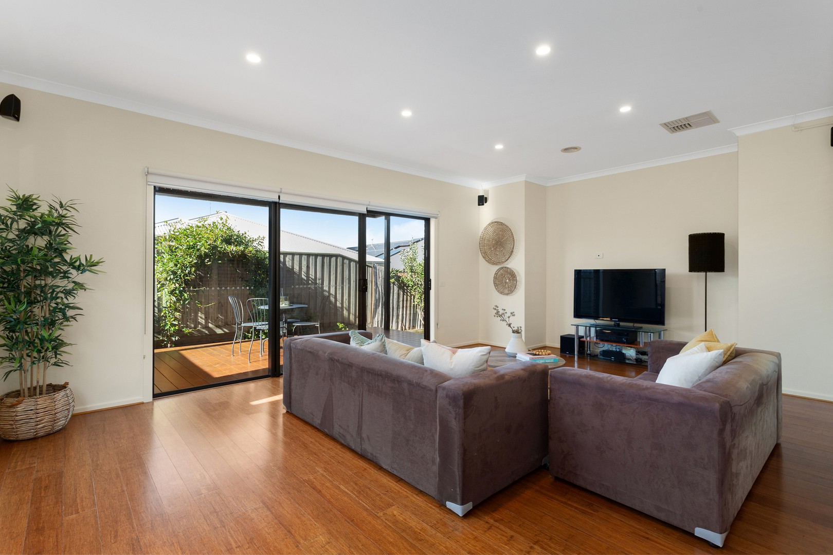 17 Sackville Street, Mernda, VIC 3754, Mernda - Thumbnail 4