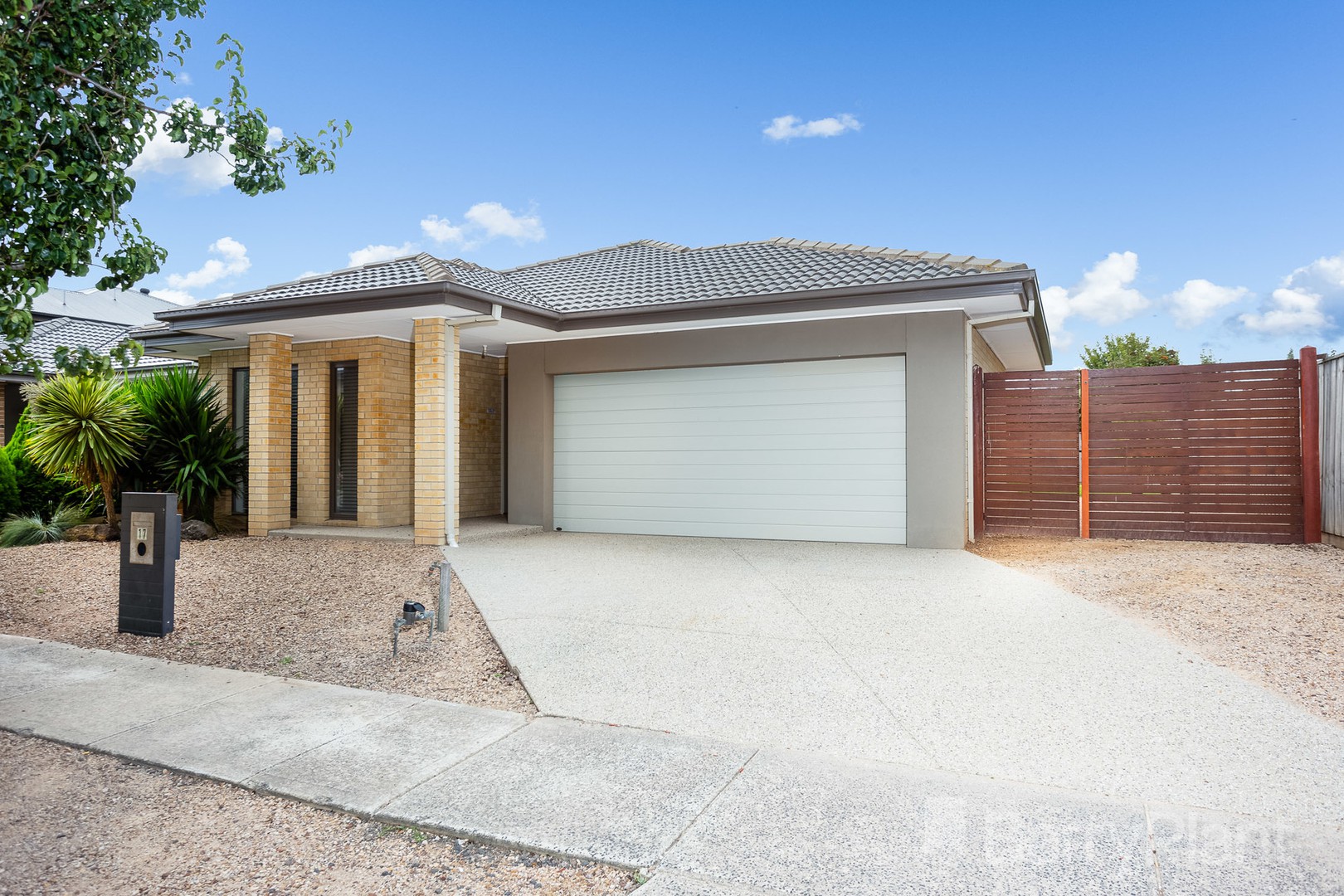17 Sandy Avenue, Point Cook, VIC 3030, Point Cook - Thumbnail 2