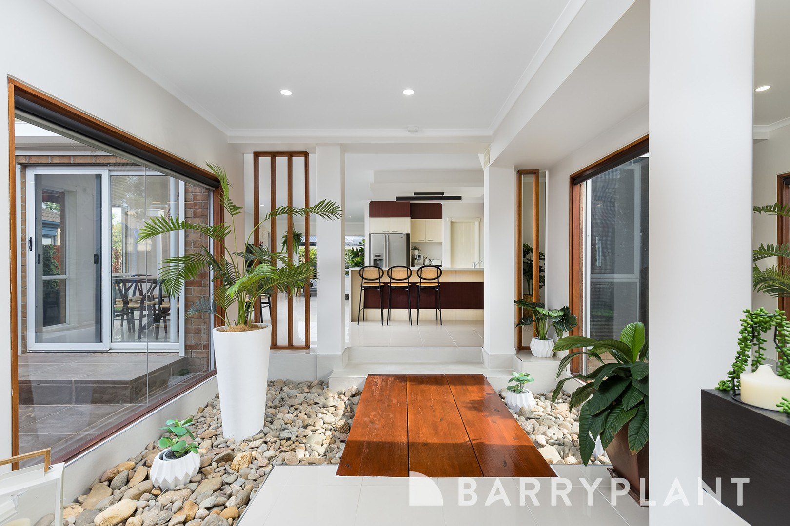17 Sarsparilla Drive, Point Cook, VIC 3030, Point Cook - Thumbnail 2