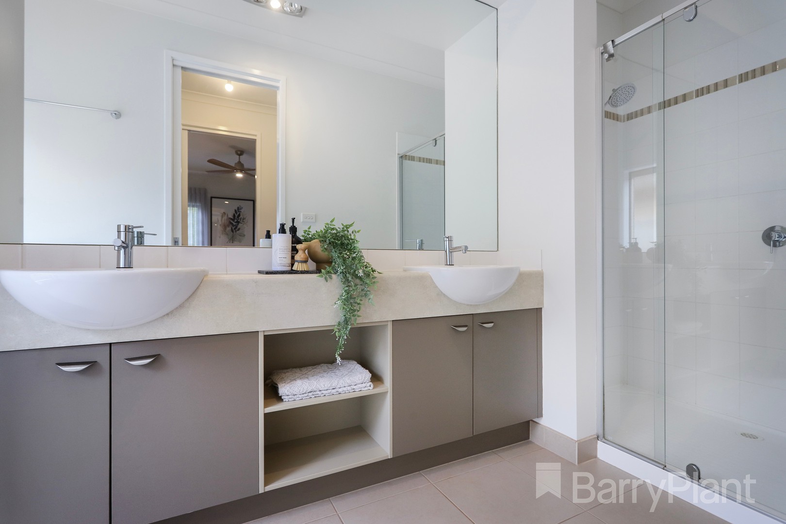 17 Scottsdale Court, Craigieburn, VIC 3064, Craigieburn - Thumbnail 4