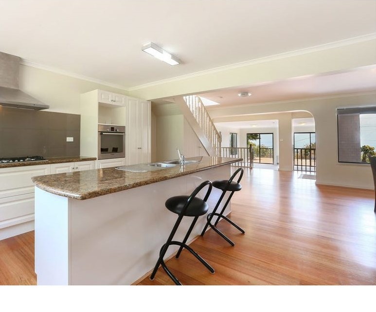17 Seaview Street, Dromana, VIC 3936, Dromana - Thumbnail 3