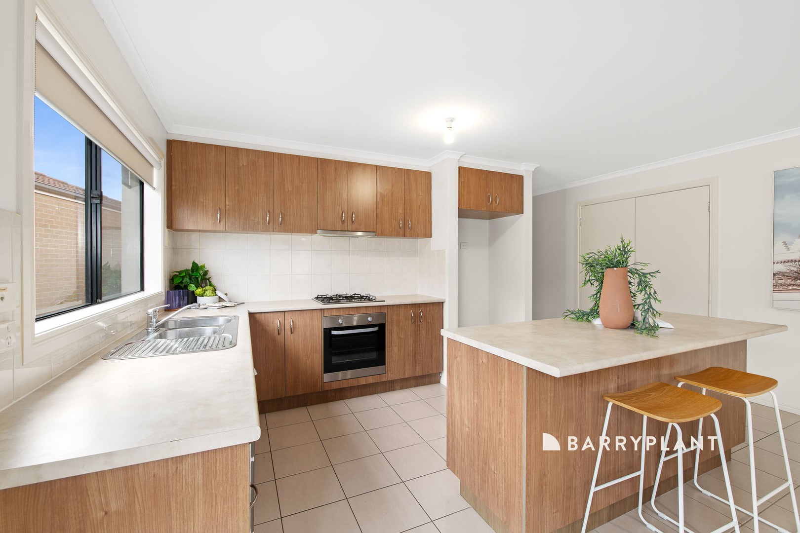 17 Serenity Street, Pakenham, VIC 3810, Pakenham - Thumbnail 7