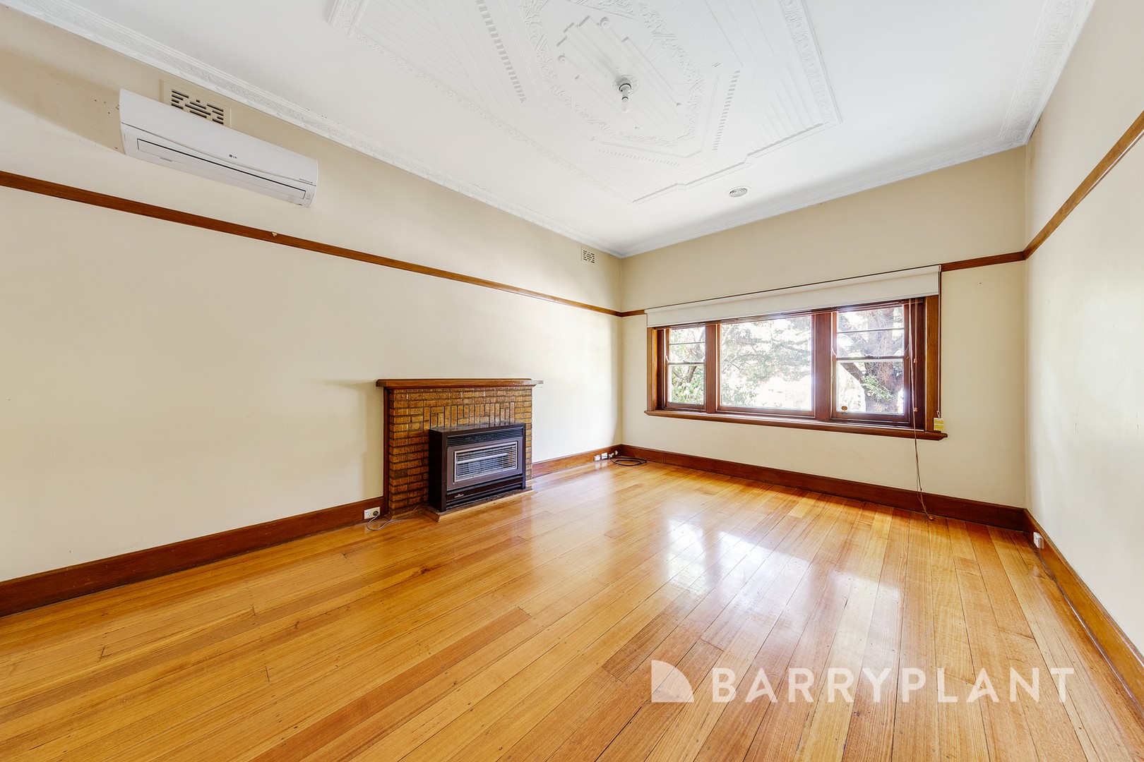 17 Servante Street, Sunshine, VIC 3020, Sunshine - Thumbnail 2