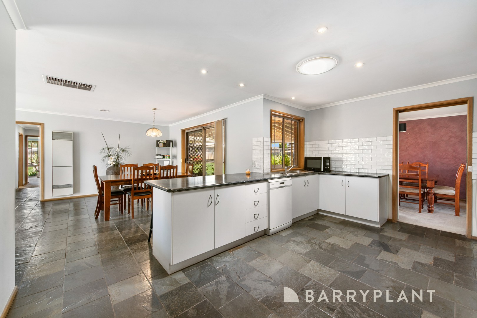 17 Silber Court, Melton West, VIC 3337, Melton West - Thumbnail 5