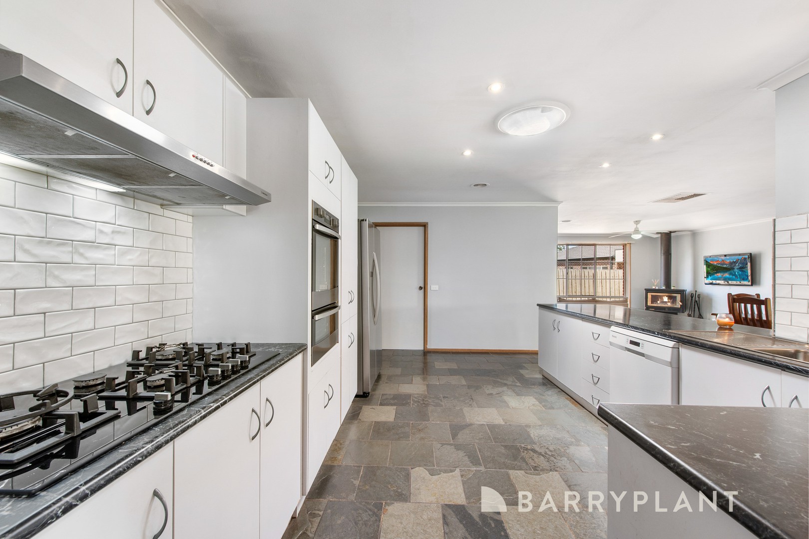 17 Silber Court, Melton West, VIC 3337, Melton West - Thumbnail 6
