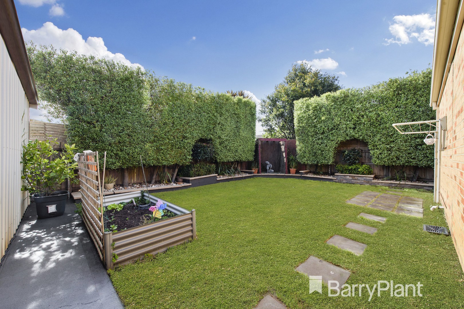 17 SouthdeanMelton West, VIC 3337, Melton West - Thumbnail 7