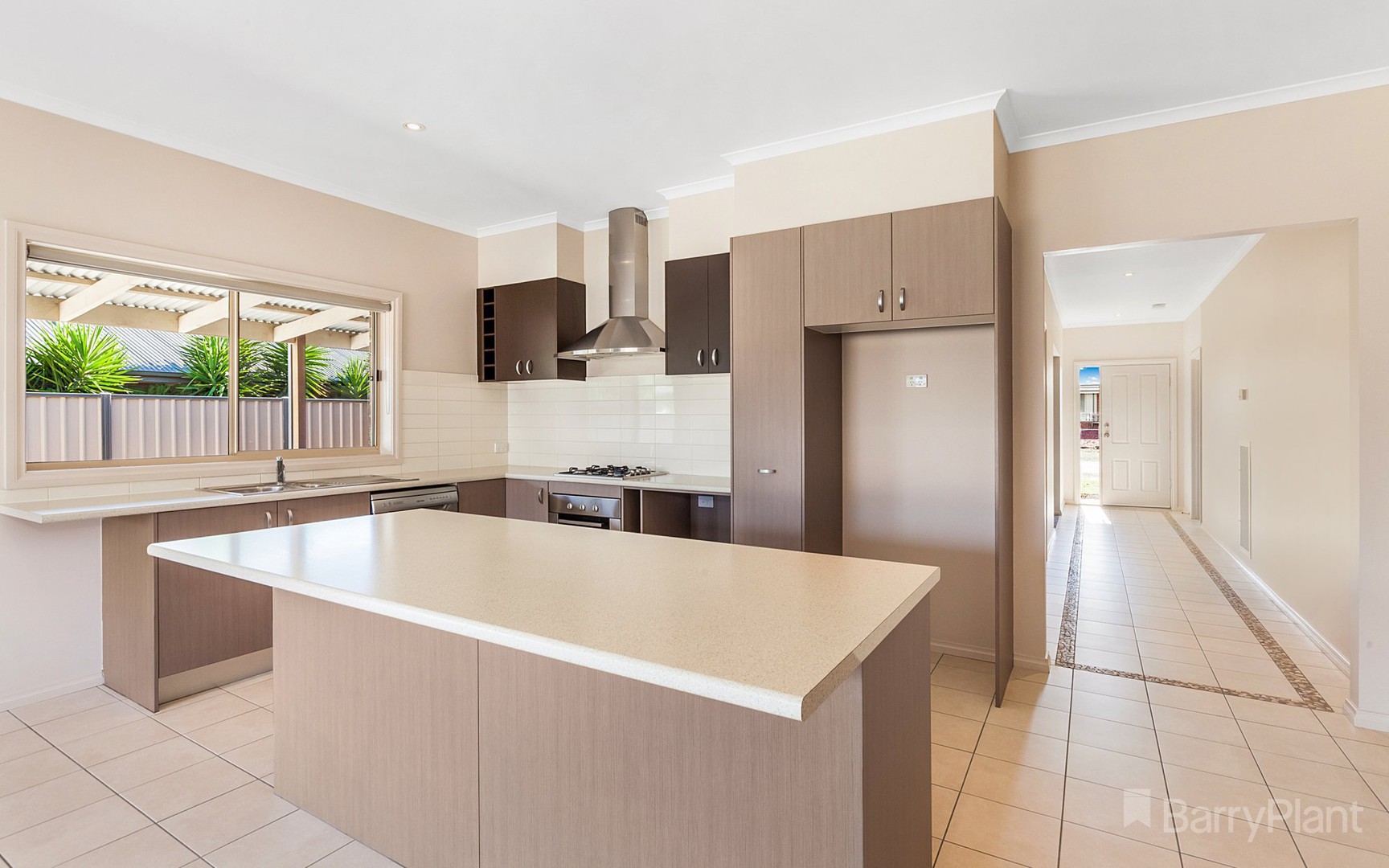 17 Stafford Street, Broadford, VIC 3658, Broadford - Thumbnail 2
