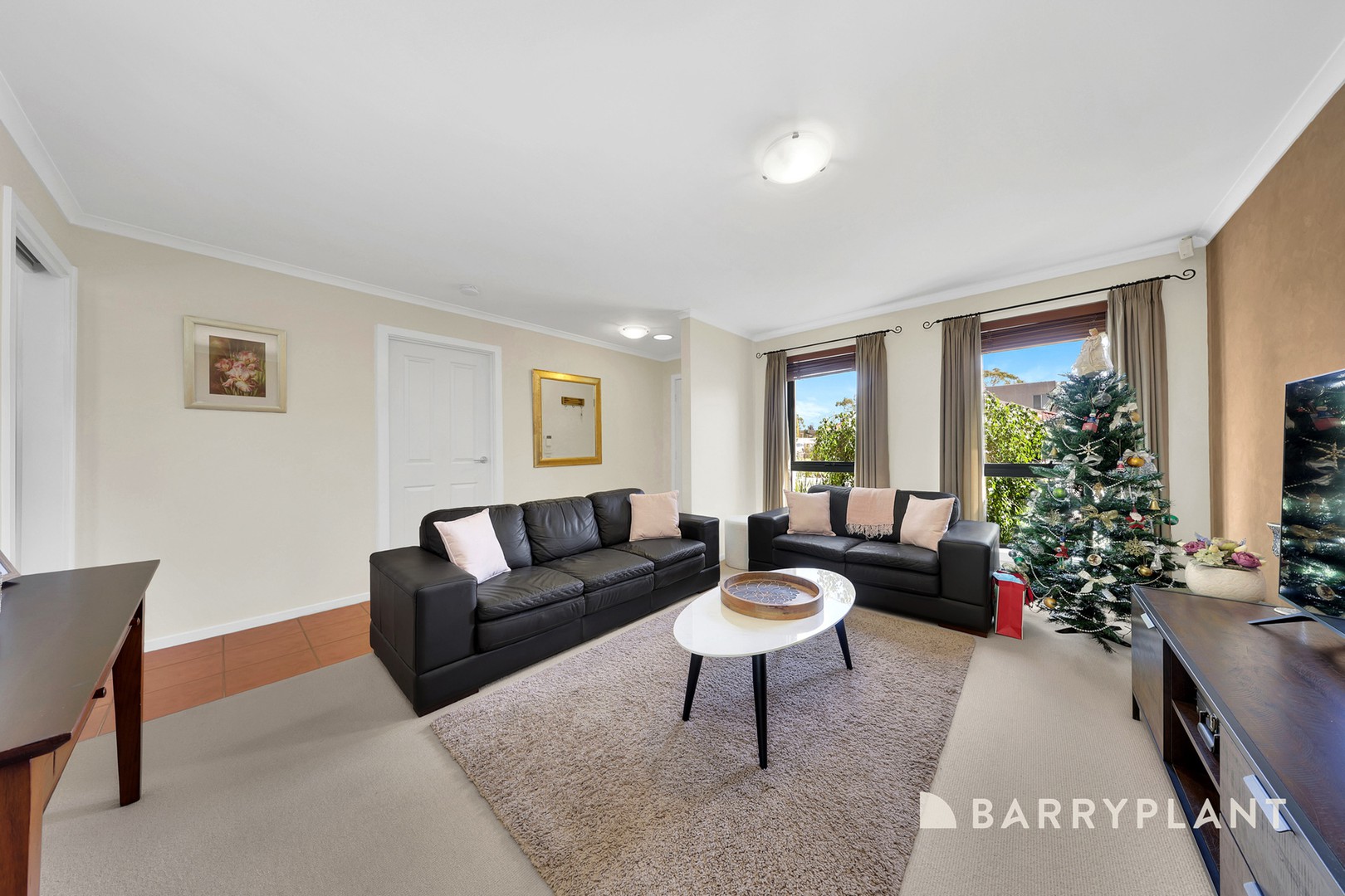 17 Stagecoach Boulevard, South Morang, VIC 3752 - Thumbnail 2 - 26/02/2026