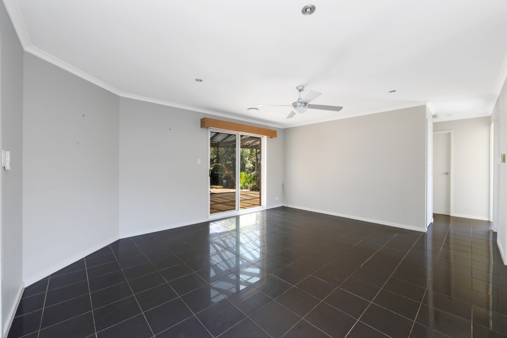 17 Sunshine Street, Rowville, VIC 3178, Rowville - Thumbnail 4